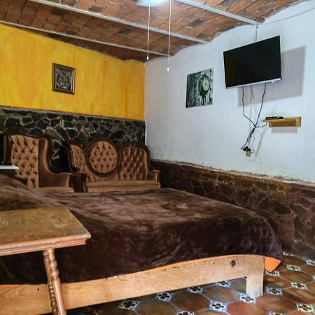 La Casa De Los Mangos Ajijic San Antonio Tlayacapan Экстерьер фото